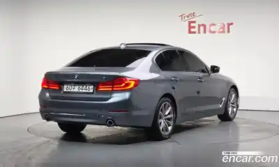 BMW 5-Series 2019 2.0 Автомат в Москве № 229071, миниатюра 2