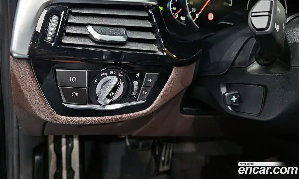 BMW 5-Series 2017 2.0 Автомат в Москве № 229257, фото 3