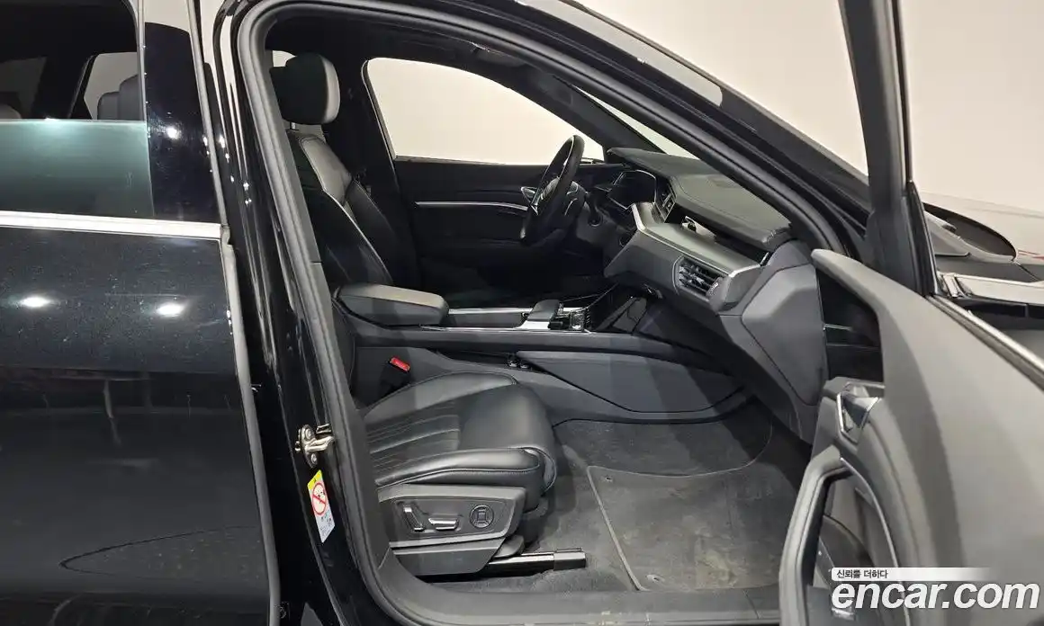 Audi e-tron 2022 0.2 Автомат в Москве № 230097, фото 11