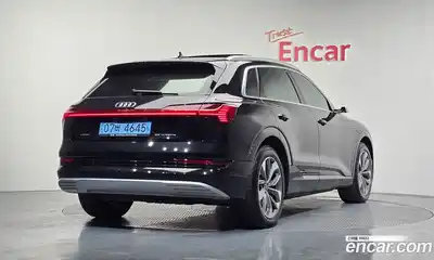 Audi e-tron 2022 0.2 Автомат в Москве № 230097, миниатюра 2