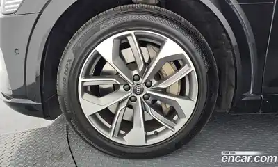 Audi e-tron 2022 0.2 Автомат в Москве № 230097, миниатюра 5