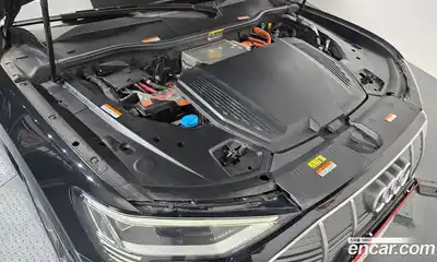 Audi e-tron 2022 0.2 Автомат в Москве № 230097, миниатюра 6