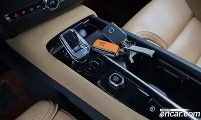 Volvo XC90 2023 2.0 Автомат в Москве № 230490, миниатюра 3