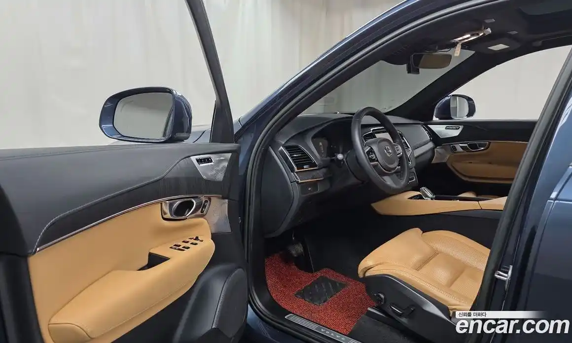 Volvo XC90 2023 2.0 Автомат в Москве № 230490, фото 9