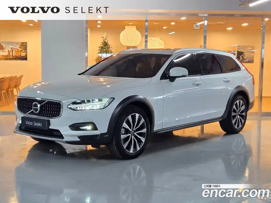 Volvo V90 2024 2.0 Автомат в Москве № 230834, фото 1