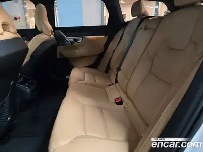 Volvo V90 2024 2.0 Автомат в Москве № 230834, миниатюра 11