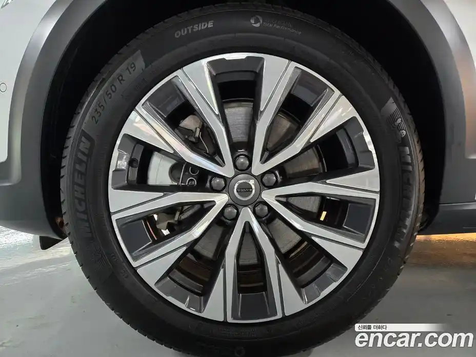 Volvo V90 2024 2.0 Автомат в Москве № 230834, фото 5