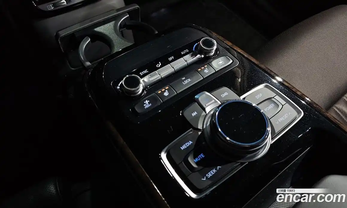 Genesis EQ900 2016 3.8 Автомат в Москве № 23096, фото 19