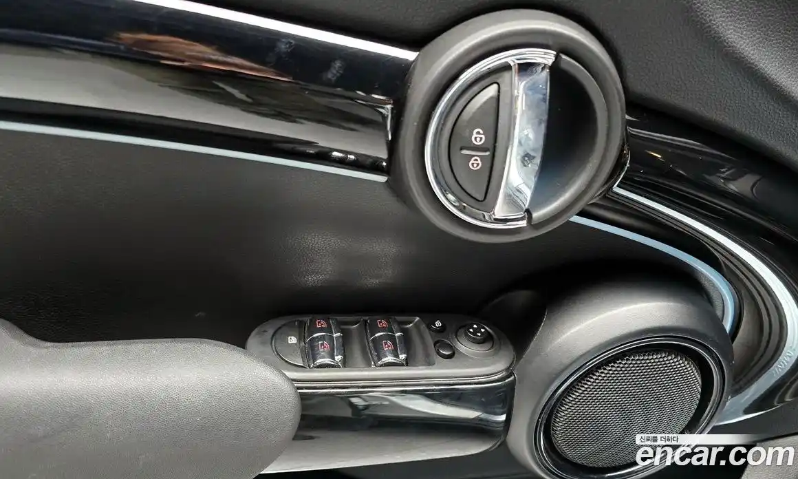 Mini Cooper 2024 1.5 Автомат в Москве № 231419, фото 17