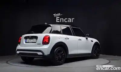 Mini Cooper 2024 1.5 Автомат в Москве № 231419, миниатюра 2