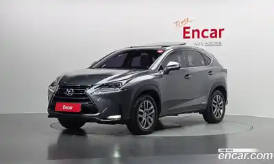Lexus NX, 2017