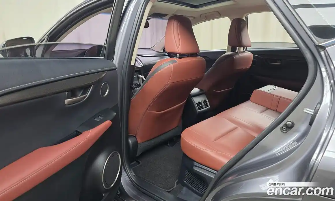 Lexus NX 2017 2.5 Автомат в Москве № 232001, фото 18