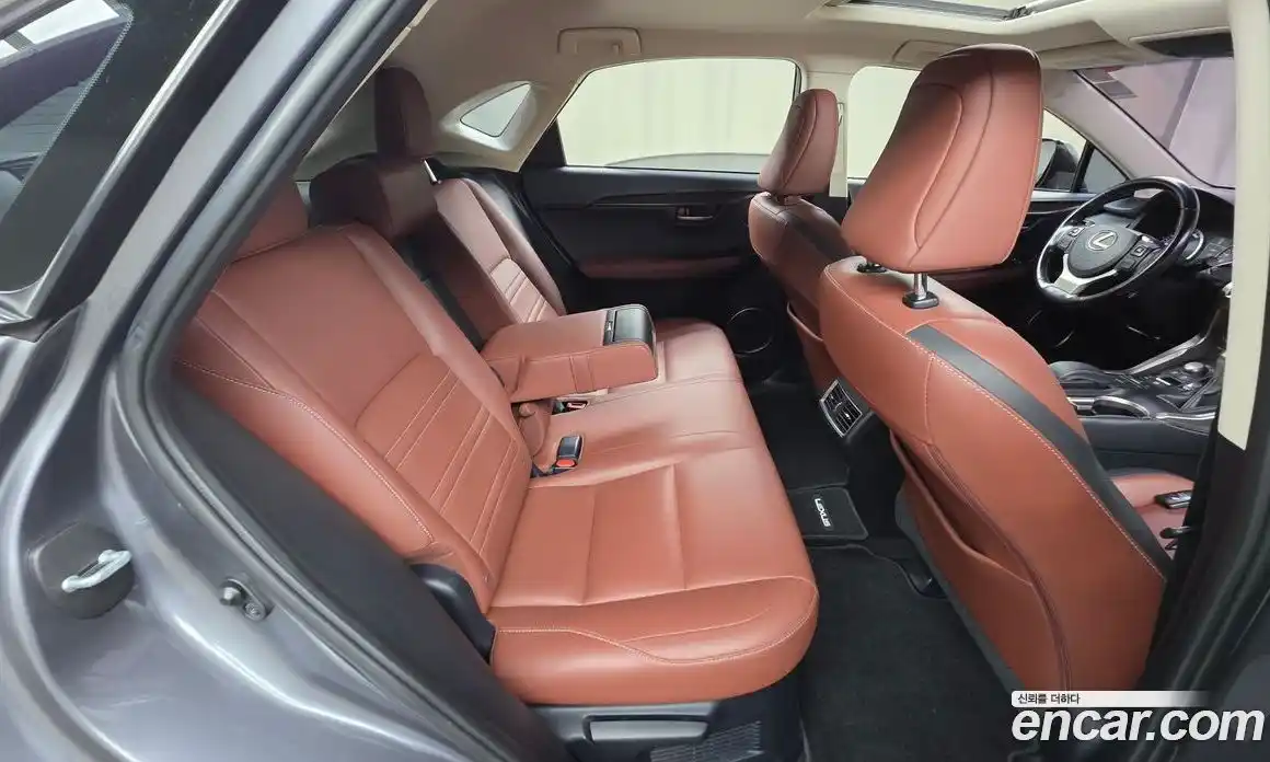 Lexus NX 2017 2.5 Автомат в Москве № 232001, фото 19