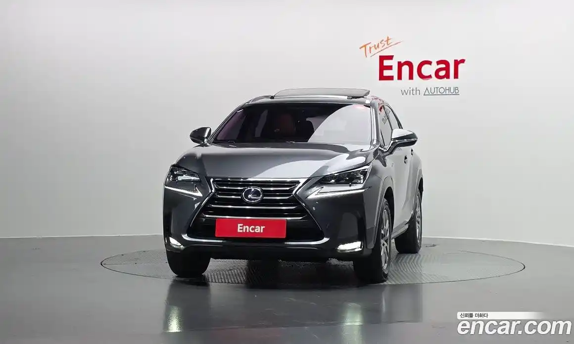 Lexus NX 2017 2.5 Автомат в Москве № 232001, фото 3