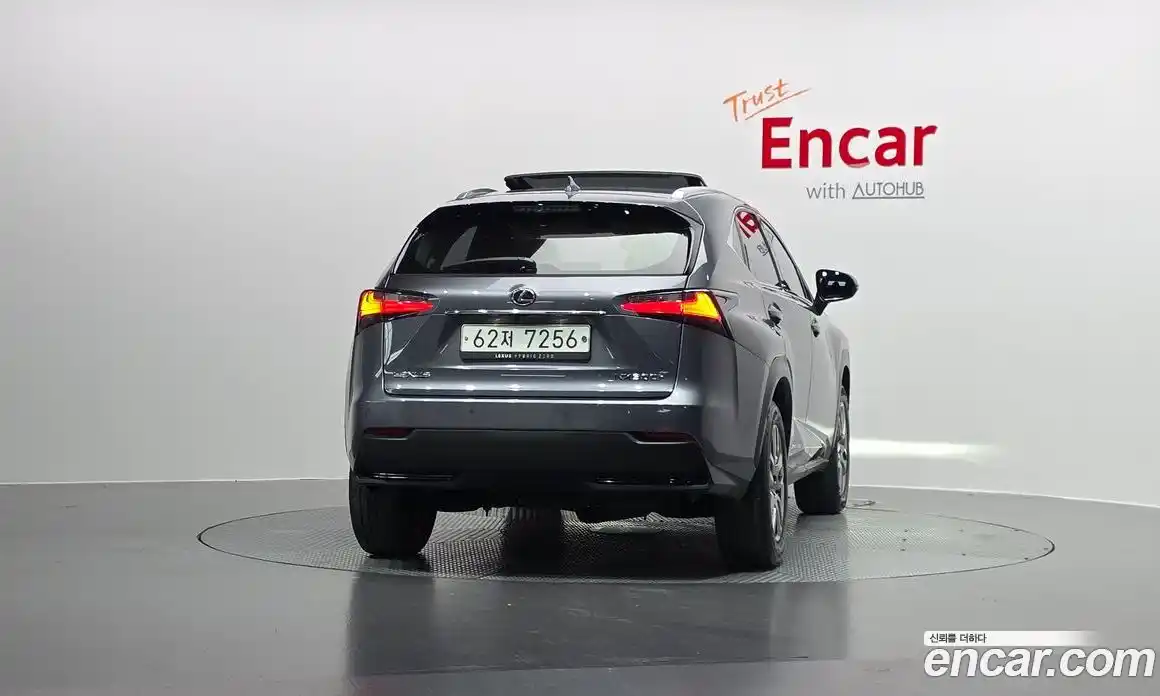 Lexus NX 2017 2.5 Автомат в Москве № 232001, фото 4