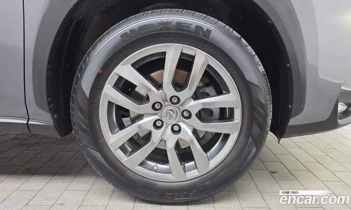 Lexus NX 2017 2.5 Автомат в Москве № 232001, фото 5