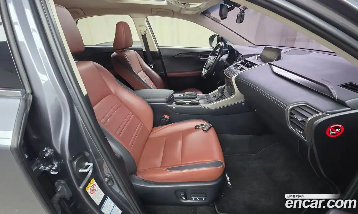 Lexus NX 2017 2.5 Автомат в Москве № 232001, фото 10