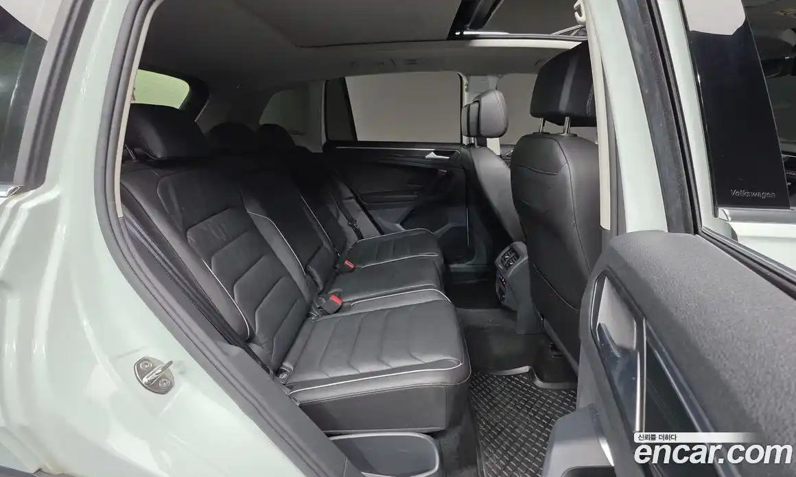 Volkswagen Tiguan 2022 2.0 Автомат в Москве № 232135, фото 19