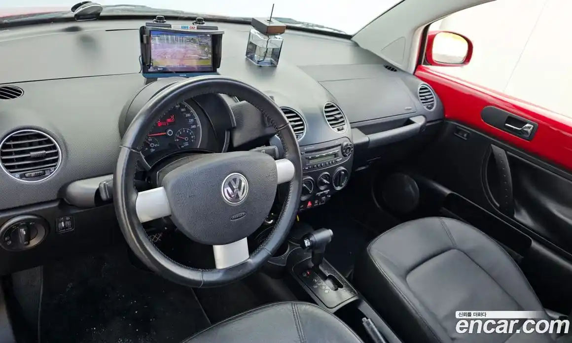 Volkswagen Beatle 2011 2.0 Автомат в Москве № 232193, фото 12