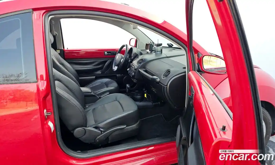 Volkswagen Beatle 2011 2.0 Автомат в Москве № 232193, фото 5