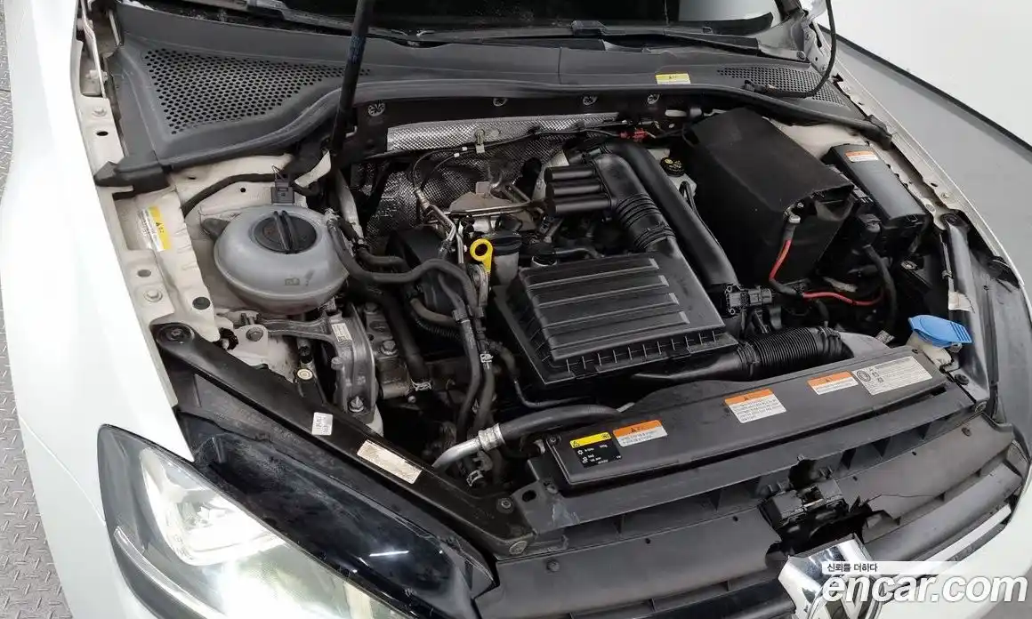 Volkswagen Golf 2014 1.4 Автомат в Москве № 232197, фото 1