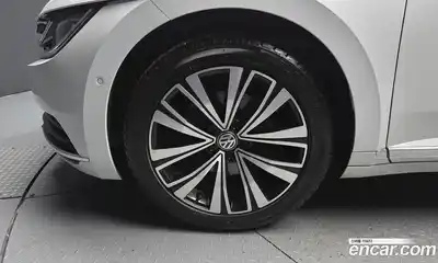 Volkswagen Arteon 2019 2.0 Автомат в Москве № 232247, миниатюра 12