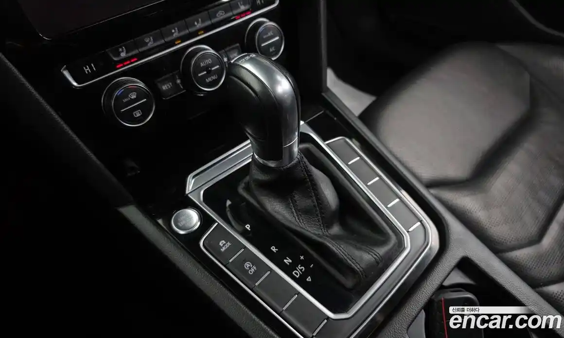 Volkswagen Arteon 2019 2.0 Автомат в Москве № 232247, фото 7