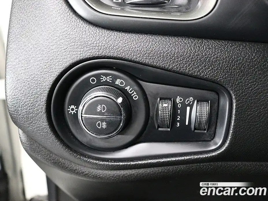 Jeep Renegade 2019 2.4 Автомат в Москве № 232393, фото 12