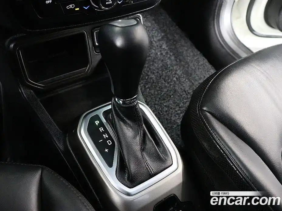 Jeep Renegade 2019 2.4 Автомат в Москве № 232393, фото 9