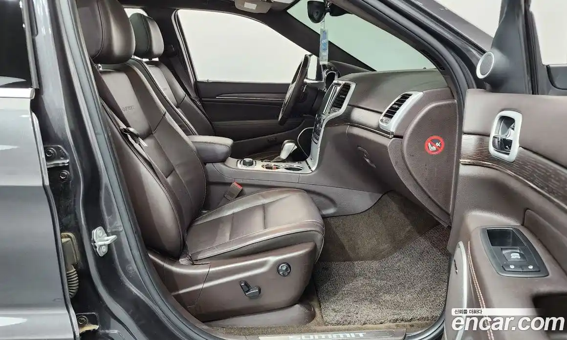 Jeep Cherokee 2018 3.0 Автомат в Москве № 232430, фото 11