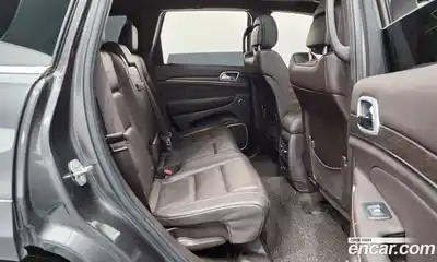 Jeep Cherokee 2018 3.0 Автомат в Москве № 232430, миниатюра 12