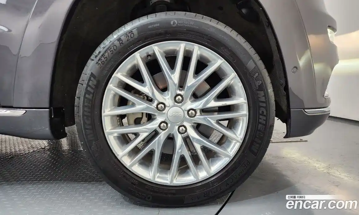 Jeep Cherokee 2018 3.0 Автомат в Москве № 232430, фото 5