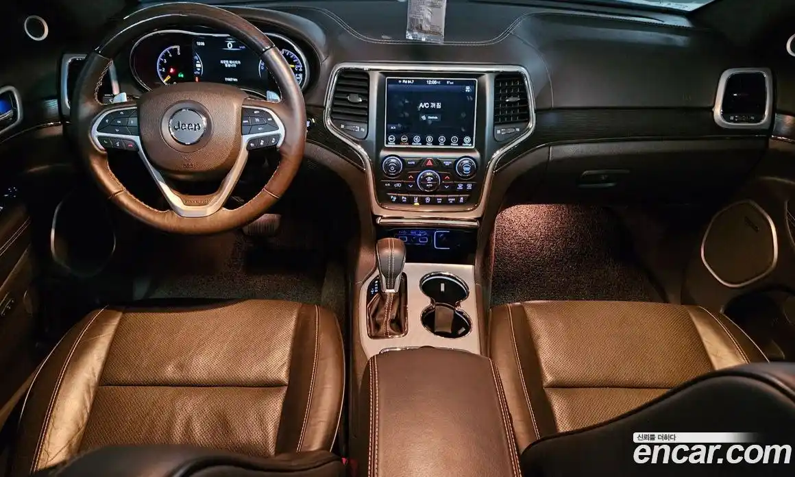 Jeep Cherokee 2018 3.0 Автомат в Москве № 232430, фото 7