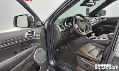 Jeep Cherokee 2018 3.0 Автомат в Москве № 232430, миниатюра 10