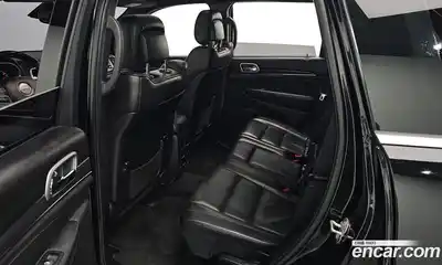 Jeep Cherokee 2018 3.0 Автомат в Москве № 232564, миниатюра 12