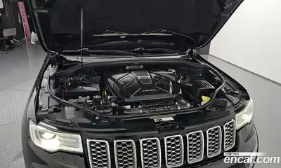 Jeep Cherokee 2018 3.0 Автомат в Москве № 232564, миниатюра 6