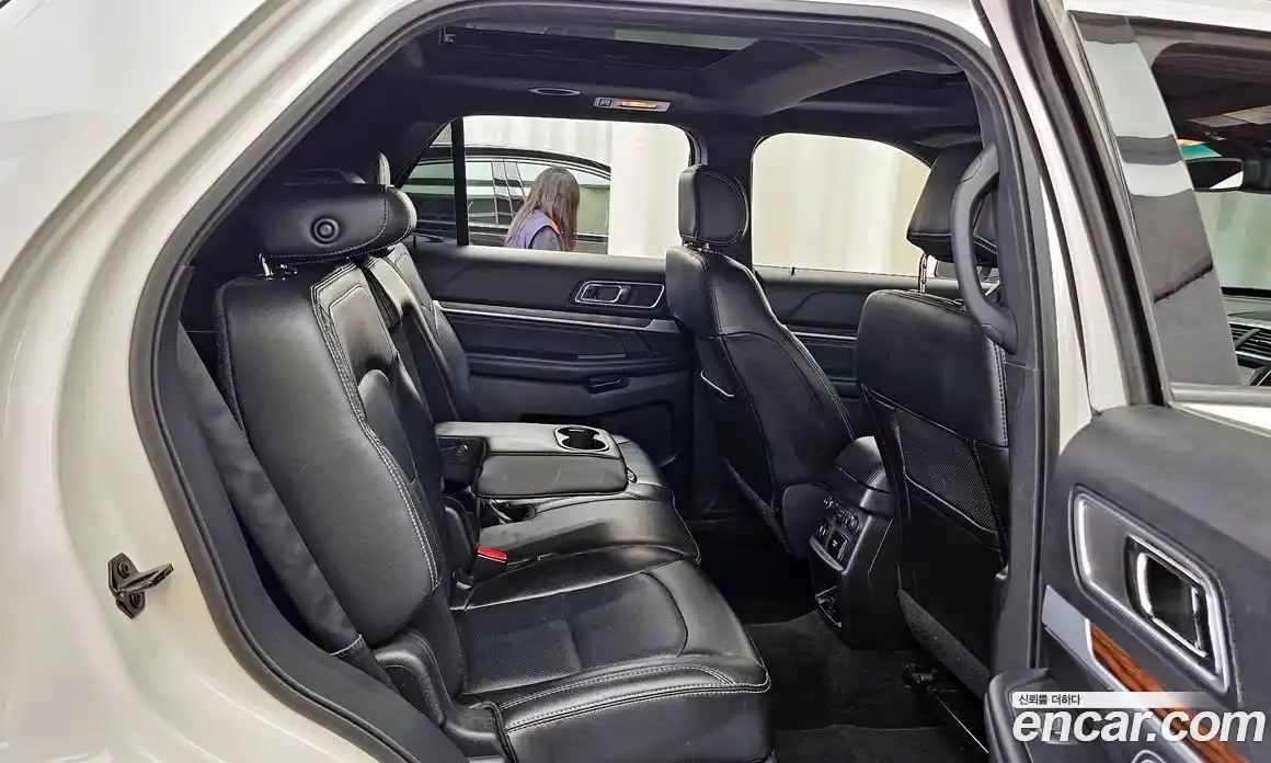 Ford Explorer 2017 2.3 Автомат в Москве № 255647, фото 12