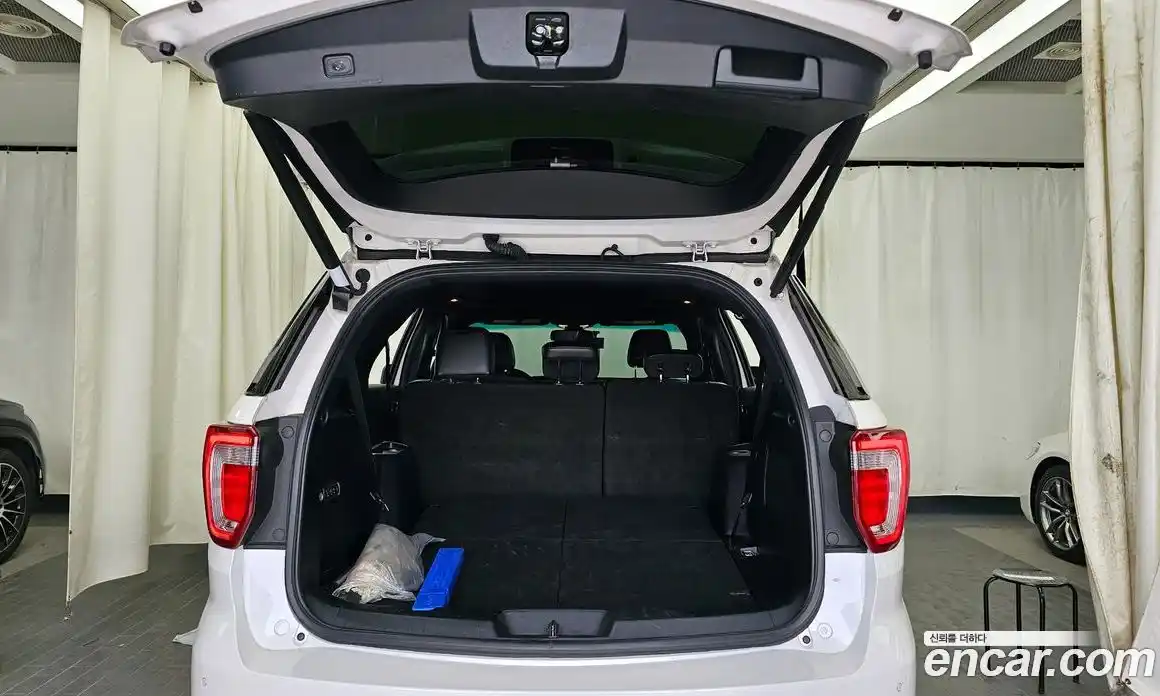 Ford Explorer 2017 2.3 Автомат в Москве № 255647, фото 20