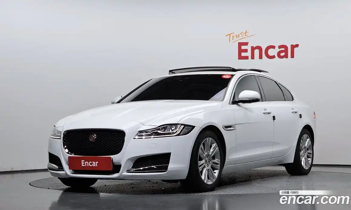 Jaguar XF 2018 2.0 Автомат в Москве № 256054, фото 11