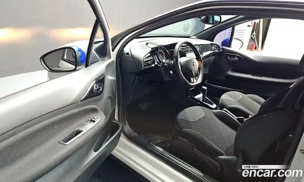 Citroen DS3 2013 1.6 Автомат в Москве № 256806, фото 10