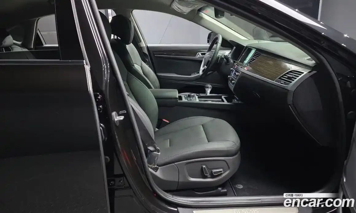 Genesis G80 2018 3.3 Автомат в Москве № 258555, фото 14