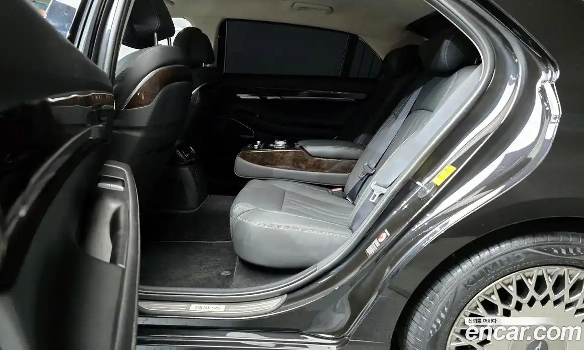 Genesis G90 2019 3.8 Автомат в Москве № 26952, фото 9