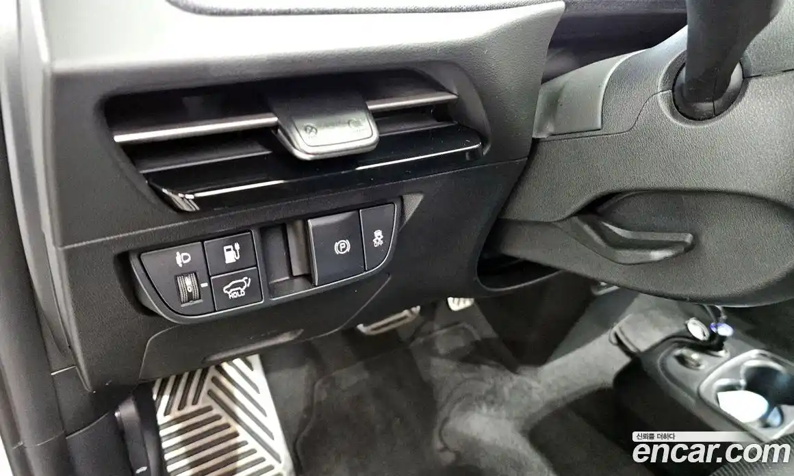 Kia EV6 2024 0.1 Автомат в Москве № 269647, фото 5