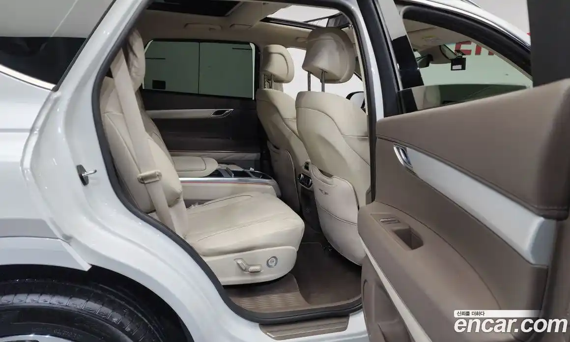 Genesis GV80 2023 2.5 Автомат в Москве № 26992, фото 6