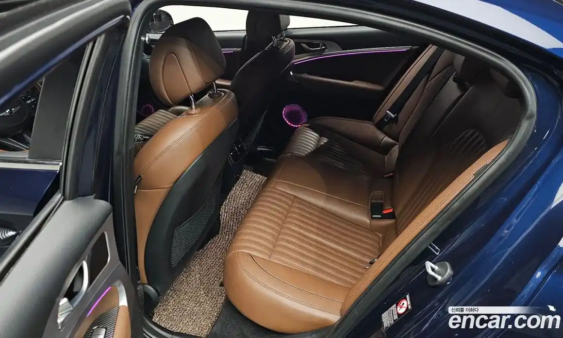 Genesis G70 2019 2.0 Автомат в Москве № 27451, фото 19