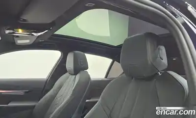 BMW 5-Series 2025 2.0 Автомат в Москве № 278497, миниатюра 11