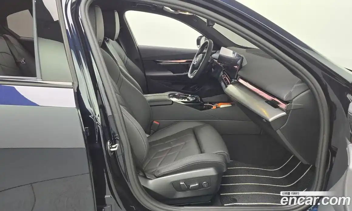 BMW 5-Series 2025 2.0 Автомат в Москве № 278497, фото 5