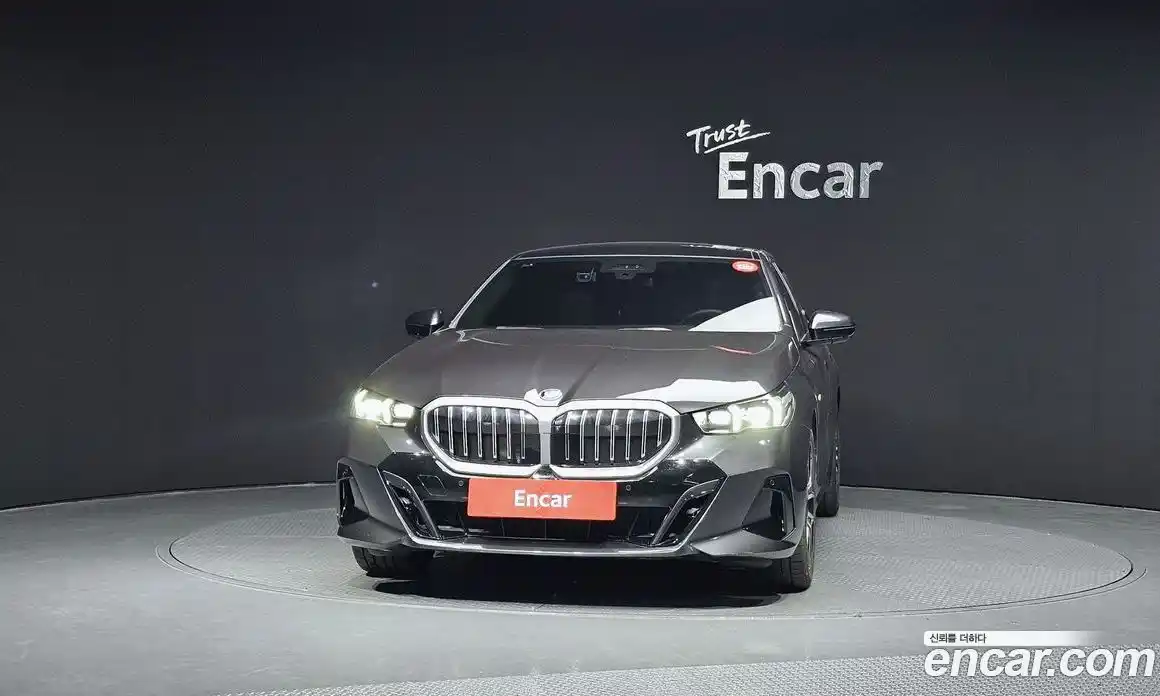 BMW 5-Series 2024 2.0 Автомат в Москве № 280025, фото 3