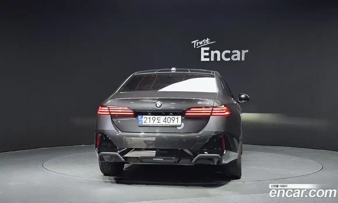 BMW 5-Series 2024 2.0 Автомат в Москве № 280025, фото 4