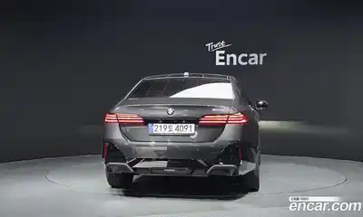 BMW 5-Series 2024 2.0 Автомат в Москве № 280025, миниатюра 4